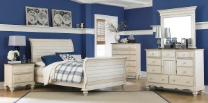 Hillsdale Pine Island Sleigh Bedroom Set - Old White